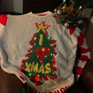 Men’s 3x Grinch Sweater and Vinyl Crown with lights worn once for < 15 mins 4pic